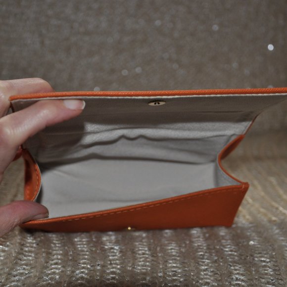 TORY BURCH Orange Sun Glasses Case Gold Tone Logo - Picture 7 of 7